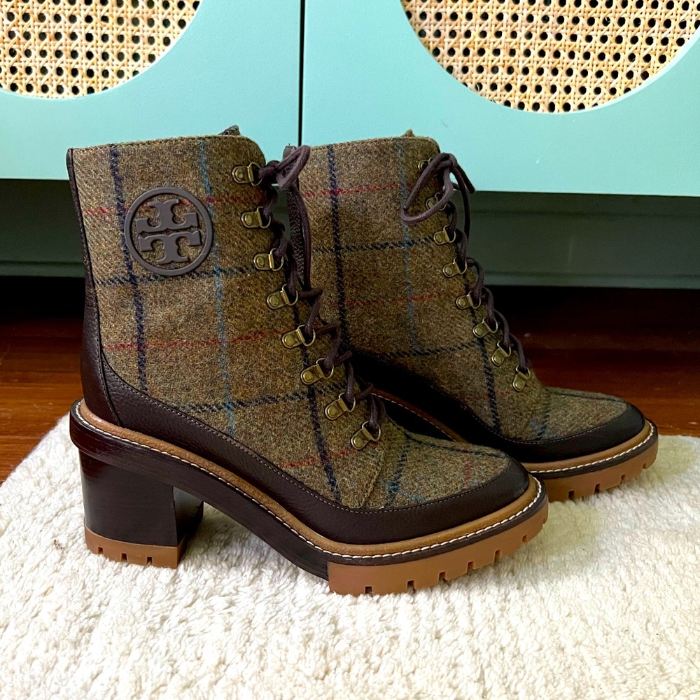 Tory Burch Plaid Miller lug sole boot — platform heeled ankle boots lace up 9